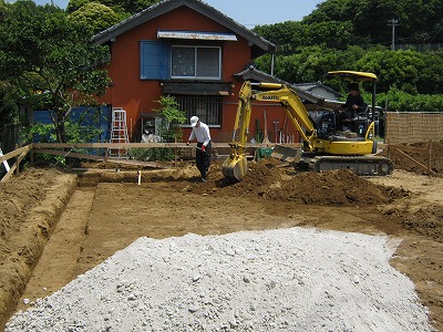 君津市坂田　Ａ様邸　基礎根切り及び砕石敷き込み工事